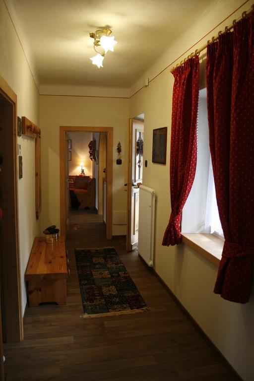 Casa Basilio Lägenhet Predazzo Rum bild